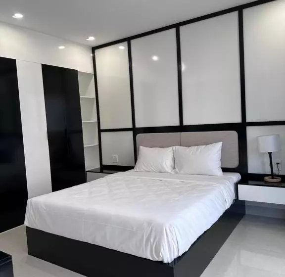 هتل Ana S House