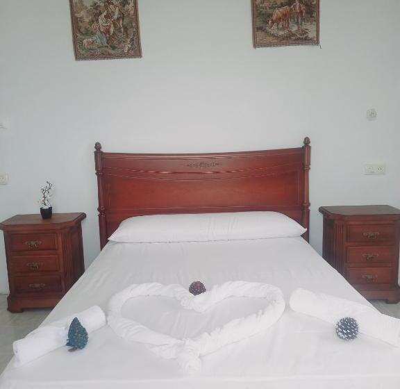 בית מלון כפרי El Nuevo Semellon