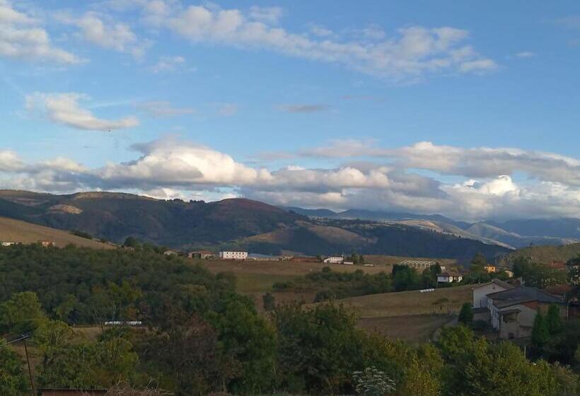 בית מלון כפרי El Nuevo Semellon