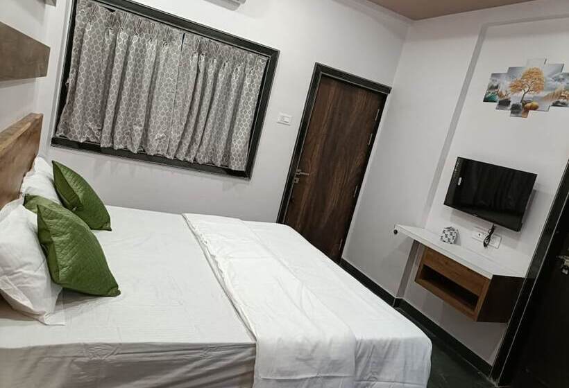 Hotel Garuda Executive Latur