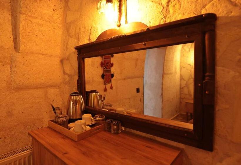 Stone Owl Otel & Restaurant