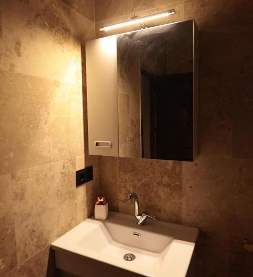 Stone Owl Otel & Restaurant