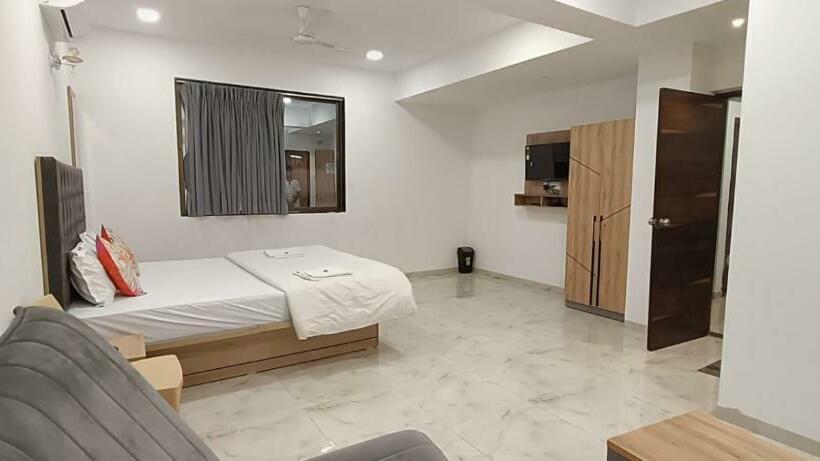 בית מלון כפרי Fabexpress Stay Inn