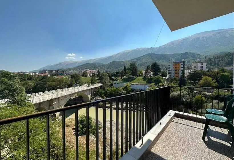 Hotelli Trifoni
