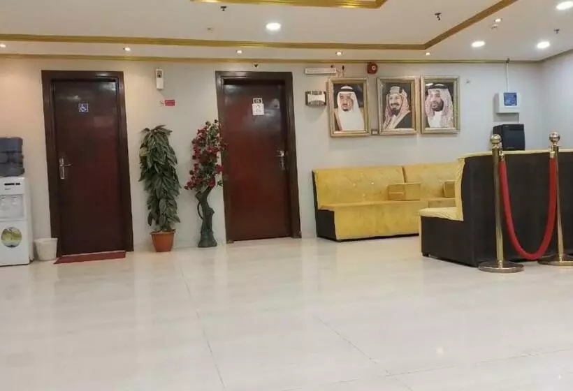 ユースホステル شركة علم الحيات تشغيل الفندق