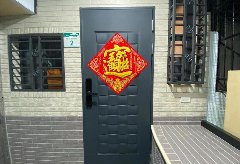 هاستل 康莊背包旅宿 上下舖背包床位4人&6人房&雙人床房 請來電確認住宿否則無效預訂