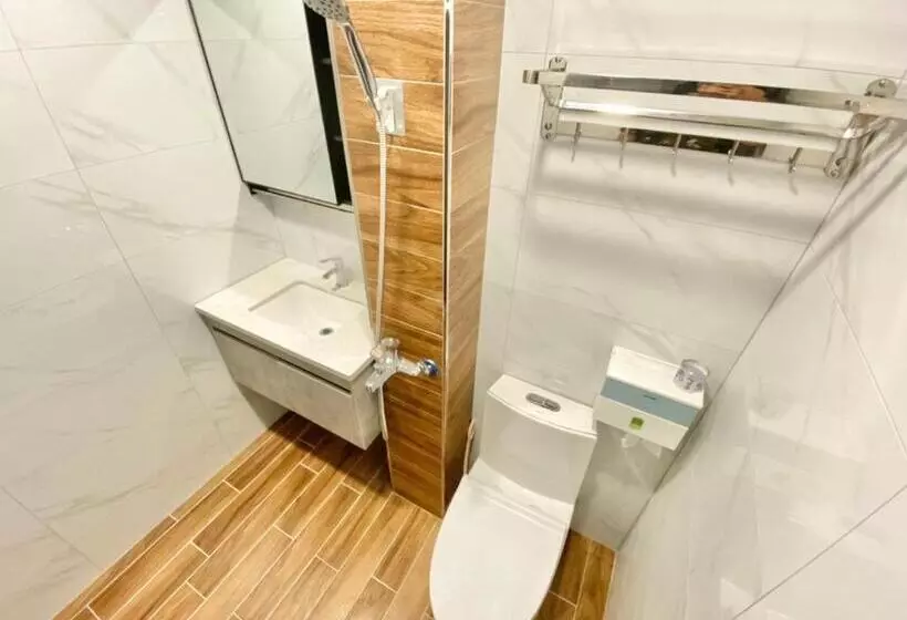 هاستل 康莊背包旅宿 上下舖背包床位4人&6人房&雙人床房 請來電確認住宿否則無效預訂