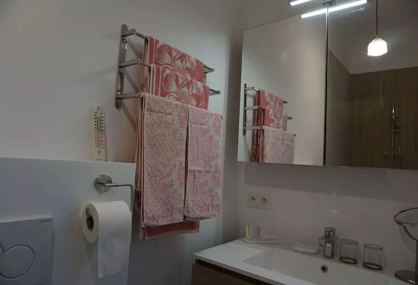 Aamiaismajoitus (B&B) Bnb Waterzicht