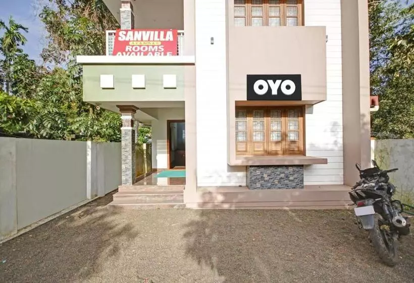 ホテル Oyo Flagship Sanvilla