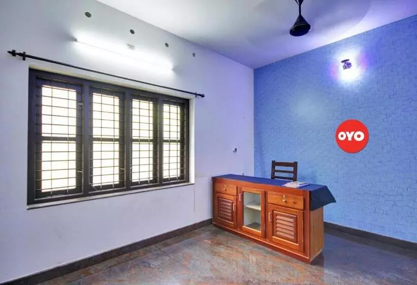 ホテル Oyo Flagship Sanvilla