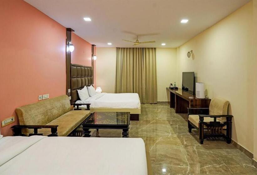 Collection O Riveria Resort