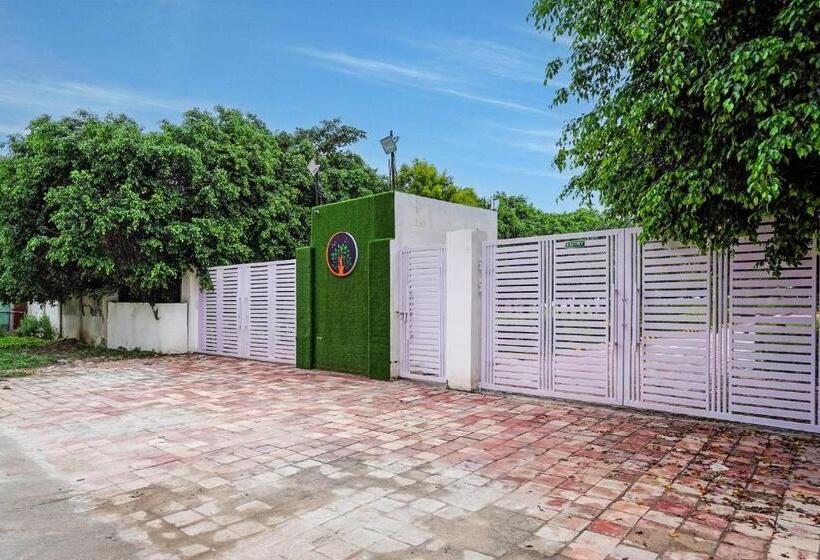 Collection O Riveria Resort