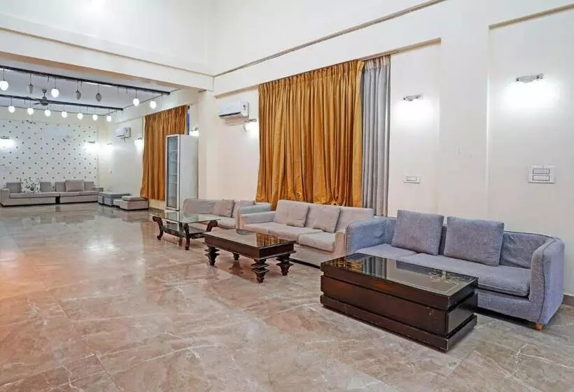 Collection O Riveria Resort