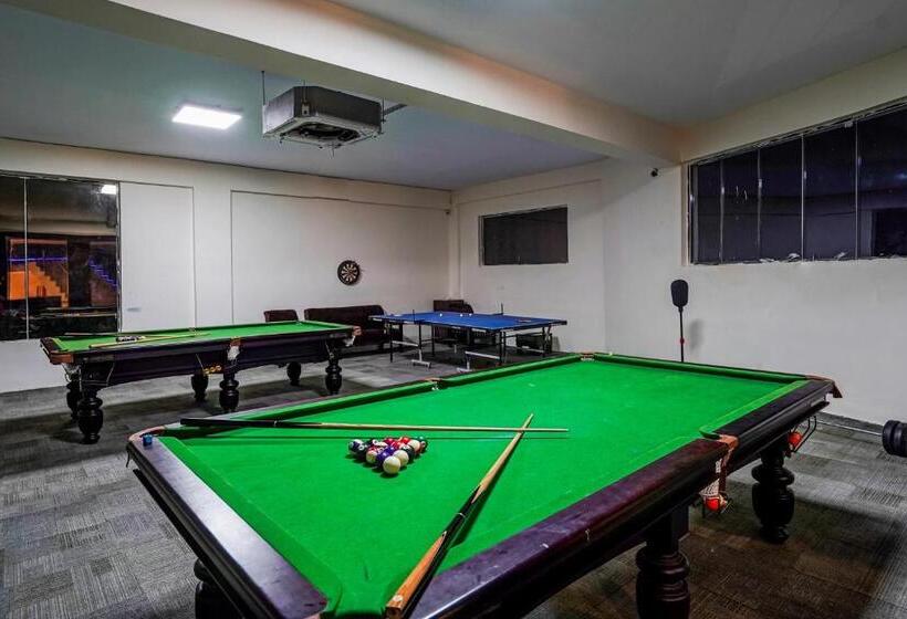 Collection O Riveria Resort