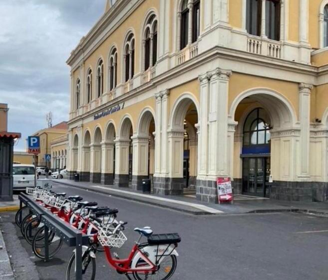 پانسیون Suite In Loft In Catania
