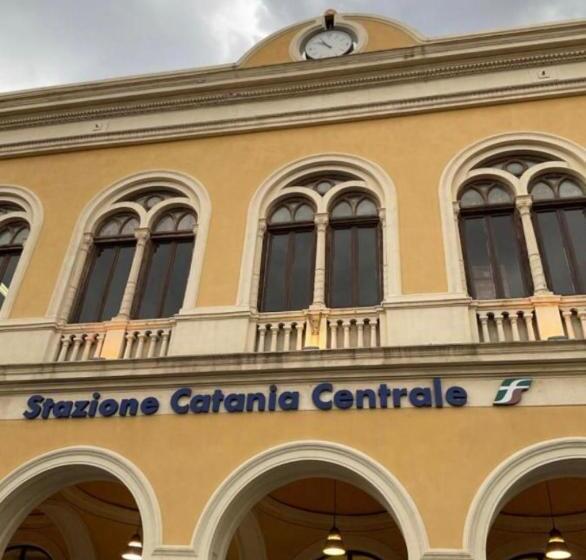 پانسیون Suite In Loft In Catania
