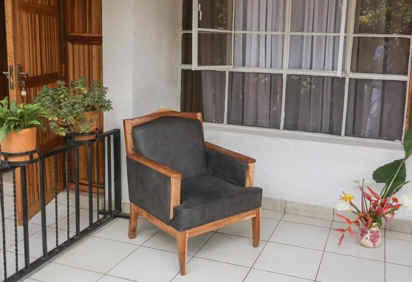 Vijiji Hotel & Conference