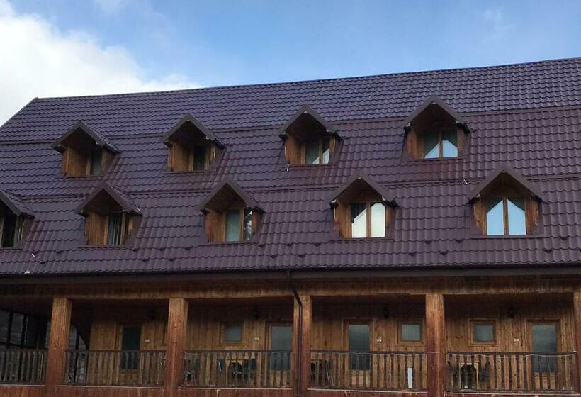 هاستل Casa Postolache