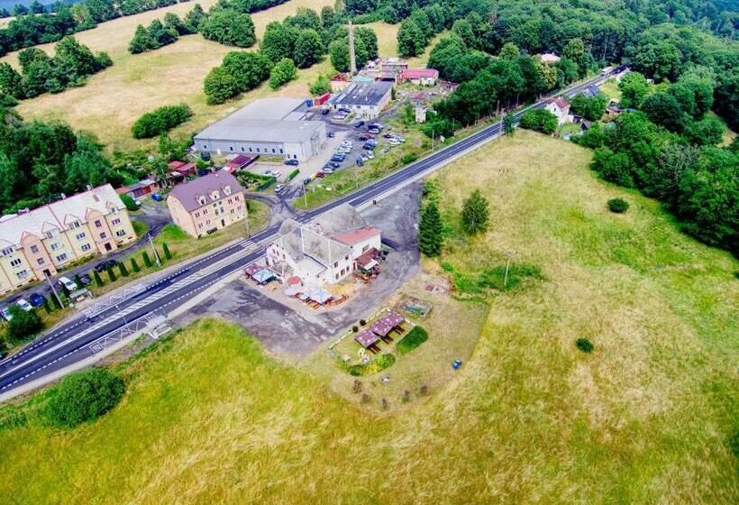 旅馆 Motorest U Koně