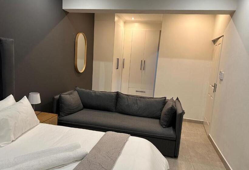 Canal View Estate & Resort