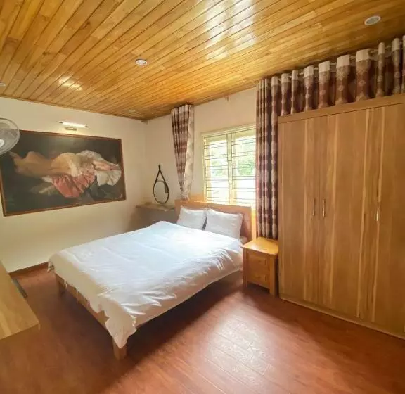 Rose Motel