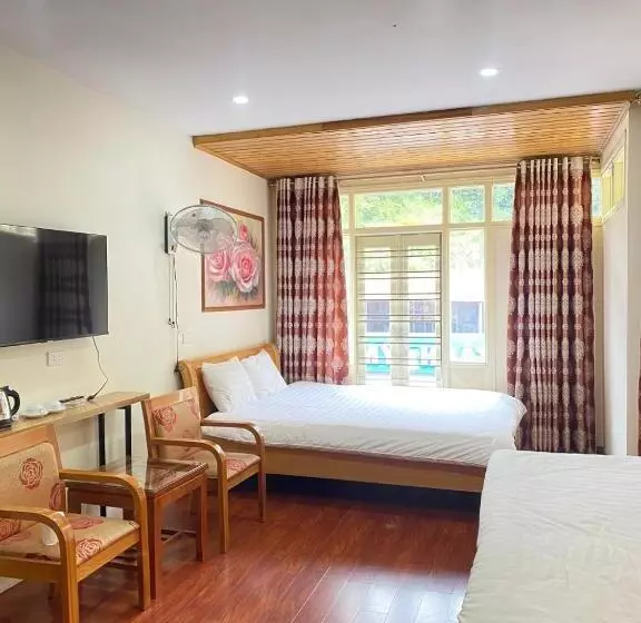 Rose Motel