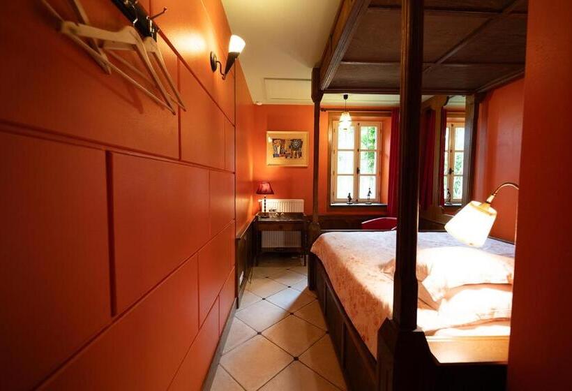 Bed and Breakfast Chateau De Bézyl