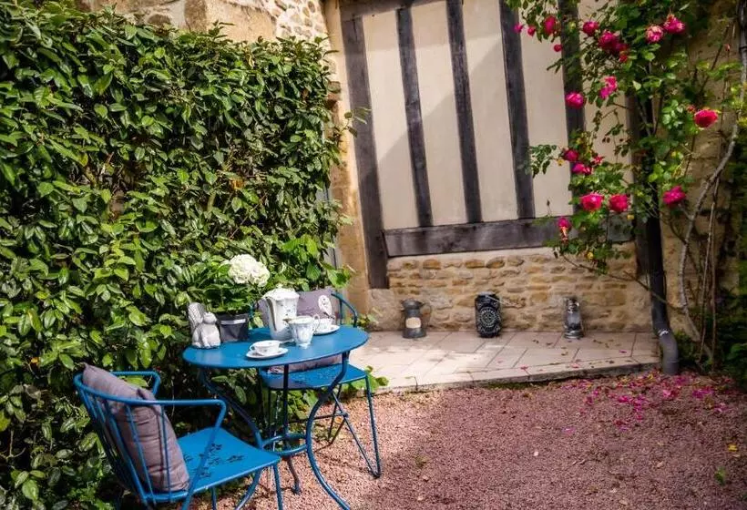 Aamiaismajoitus (B&B) La Ferme De L Oudon & Spa