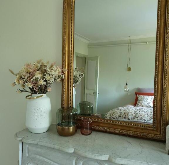 ベッドアンドブレックファースト Le Clos Des Fées