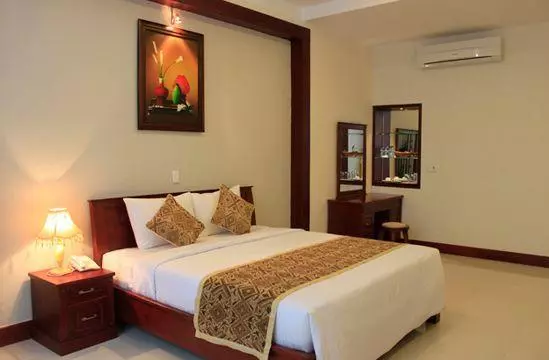 City Hotel 18 Luu Van Lang