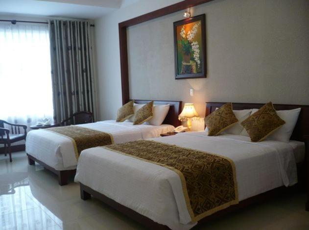 City Hotel 18 Luu Van Lang