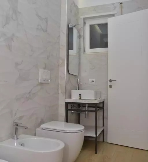 Airen Hotel Velipoje
