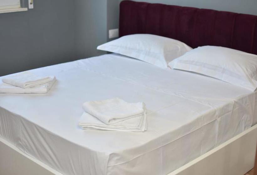 Airen Hotel Velipoje