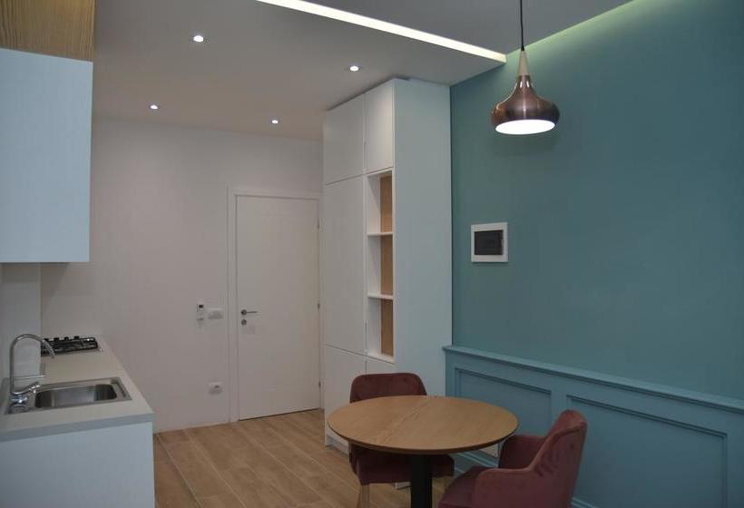 Airen Hotel Velipoje