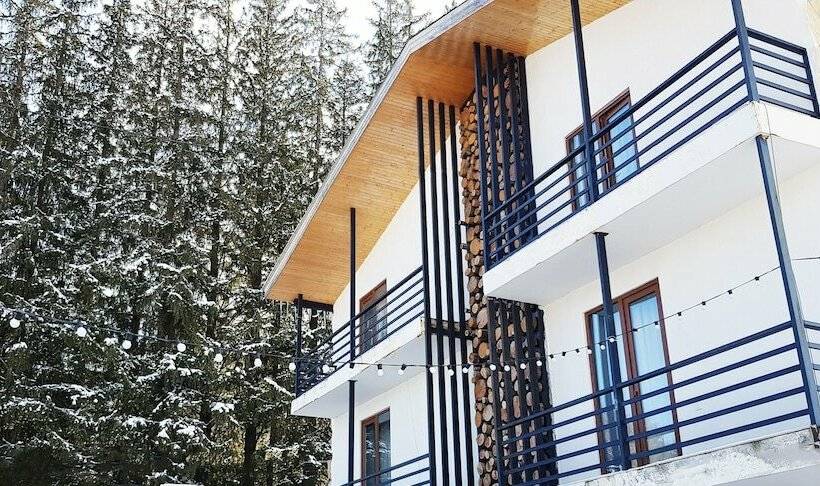 هتل Papa Noel Hostel