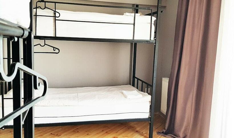 هتل Papa Noel Hostel