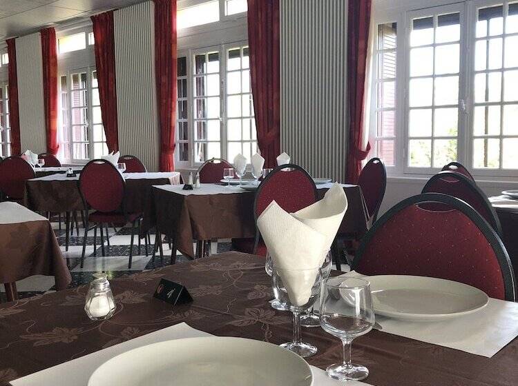 호텔 Hôtel Restaurant La Diligence