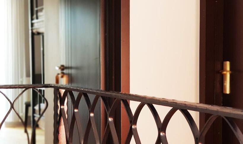 هتل Papa Noel Hostel