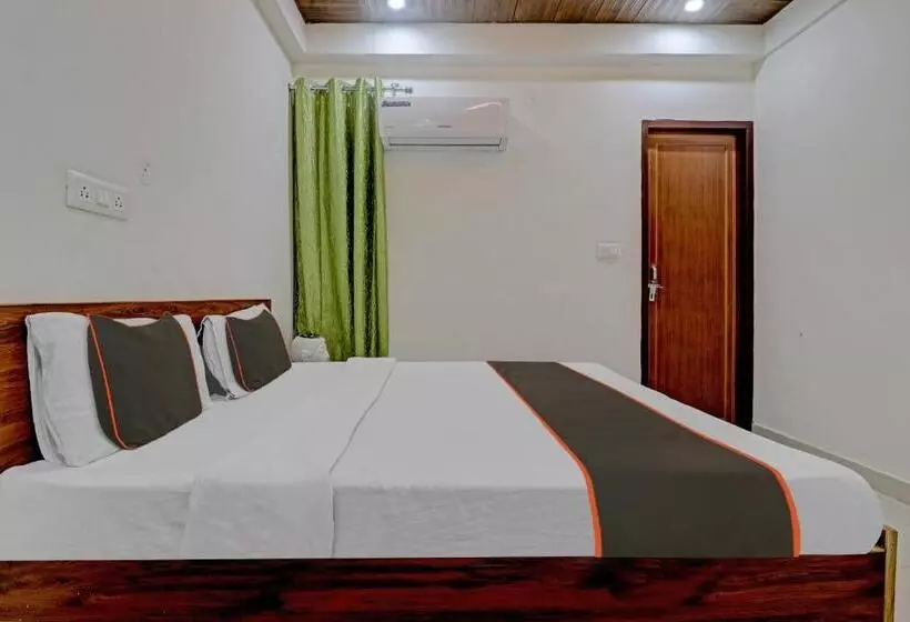 Collection O Hotel The Second Home
