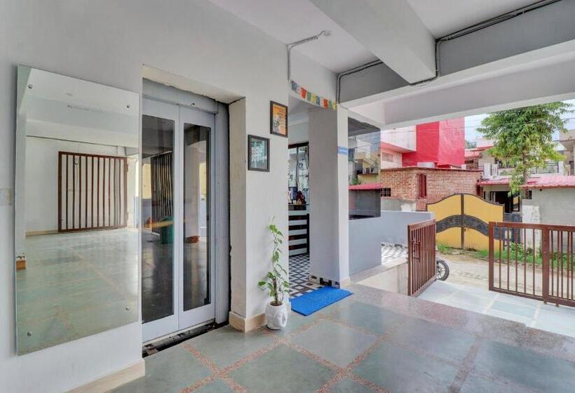 Collection O Hotel The Second Home