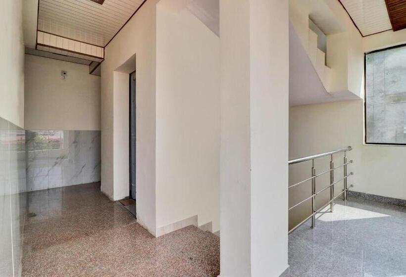 Collection O Hotel The Second Home