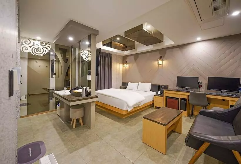 Daegu Dongdaegu Station Hotel Pied