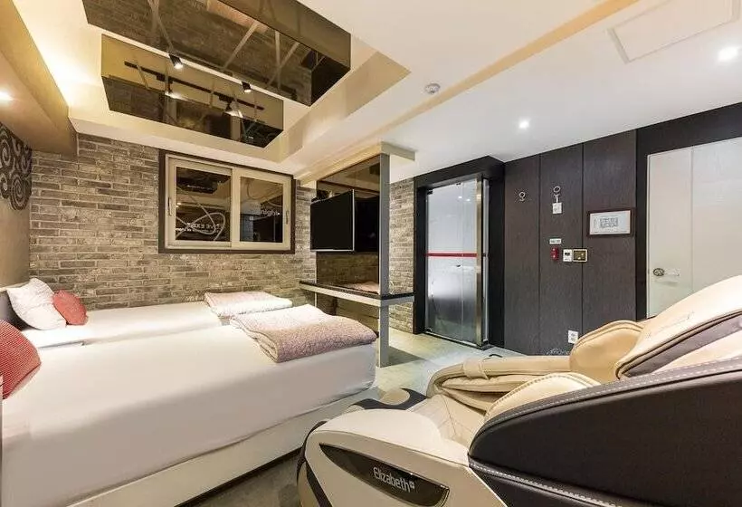 Daegu Dongdaegu Station Hotel Pied