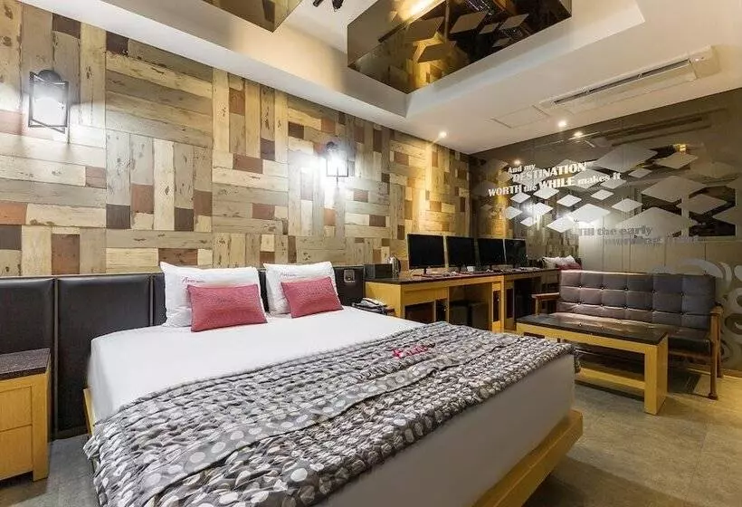 Daegu Dongdaegu Station Hotel Pied