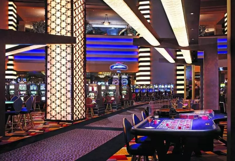 Devine Unit By Planet Hollywood Casino Strip Las Vegas