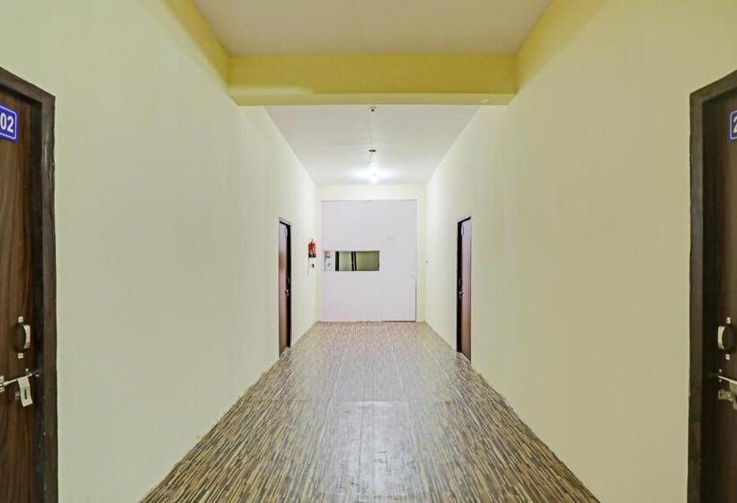 Отель Oyo Flagship Ub Inn & Restaurant