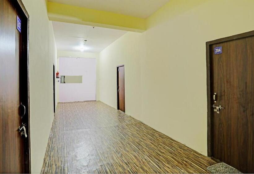 Отель Oyo Flagship Ub Inn & Restaurant