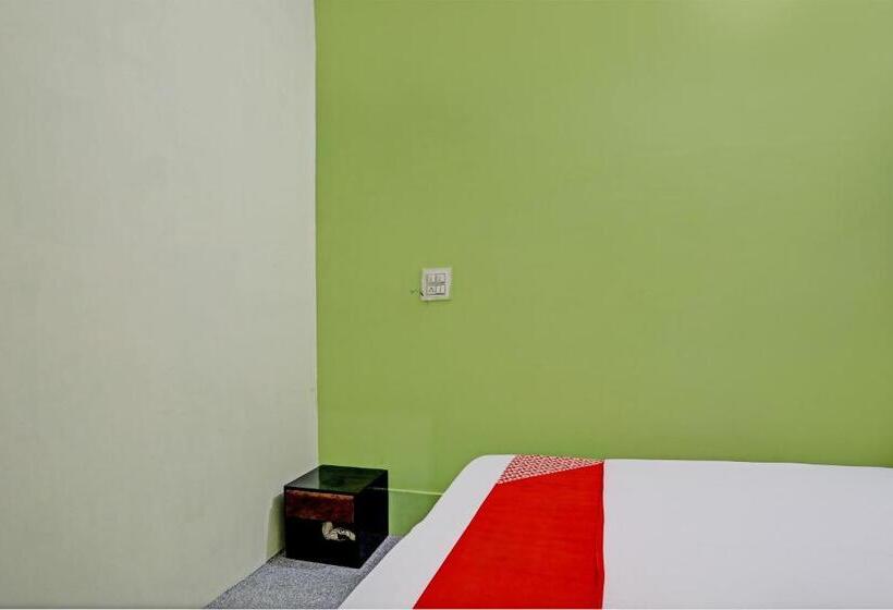 Отель Oyo Flagship Ub Inn & Restaurant