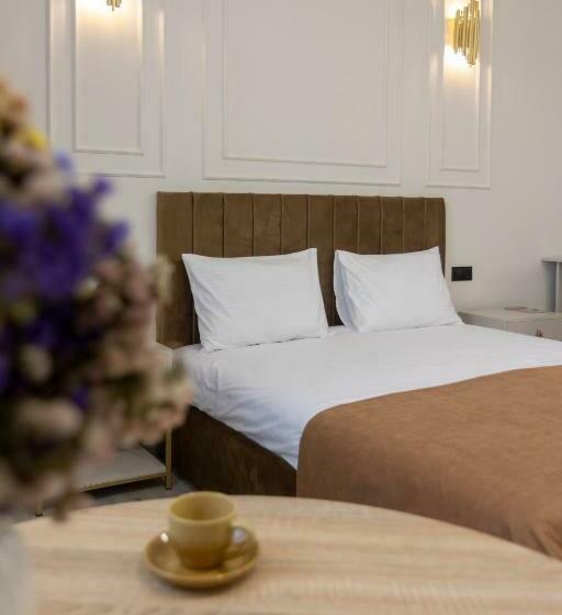 هتل Parvana Guest House