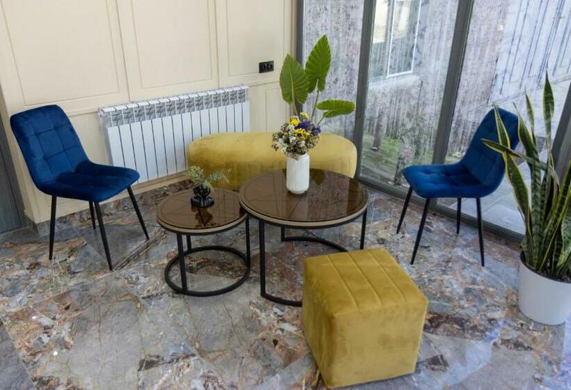 هتل Parvana Guest House